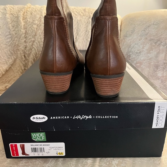 Dr. Scholl’s Brilliance boots. New in box! Size 9, wide calf. - Picture 5 of 8